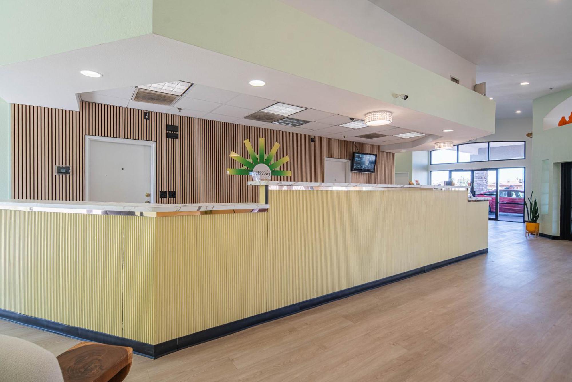 Hotel Rising Phoenix Zewnętrze zdjęcie